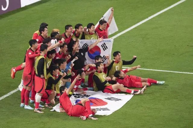来是各国女