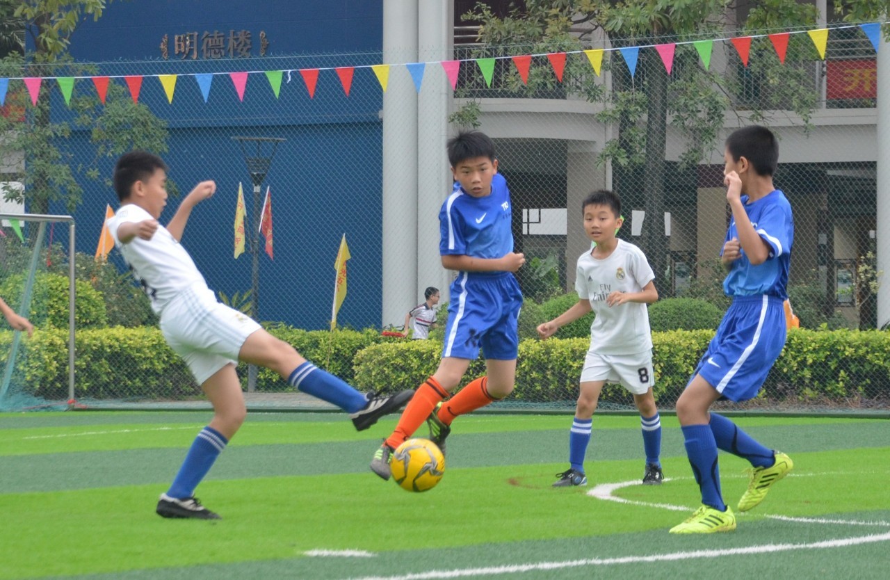 篮球明星勒 篮球明星勒