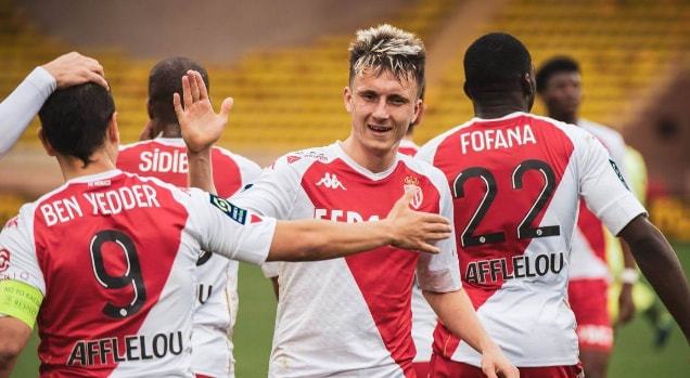 塔图姆报销引发连锁反应：骑士捡漏59胜，绿军43胜沦落附加赛