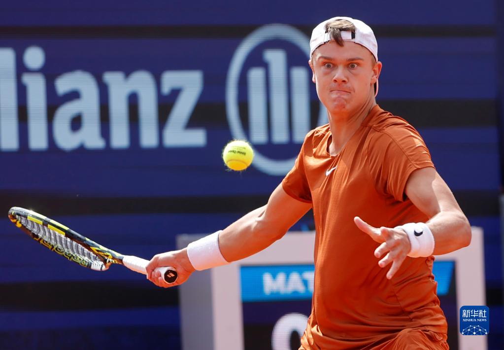 她的成功之 她的成功之